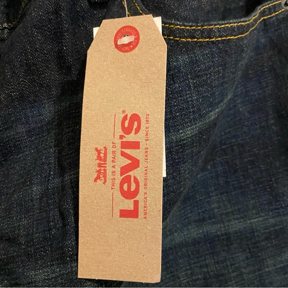 Levi's 569 Loose Straight Fit Men’s Jeans 44x32 NWT